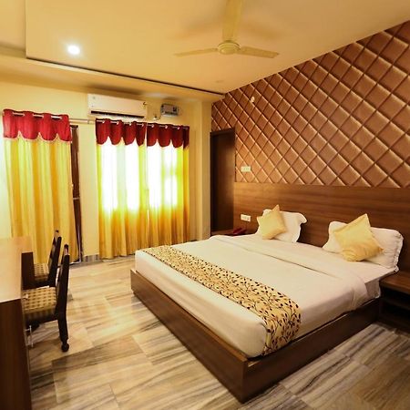 Hotel Vishwanath Váránaszi Kültér fotó